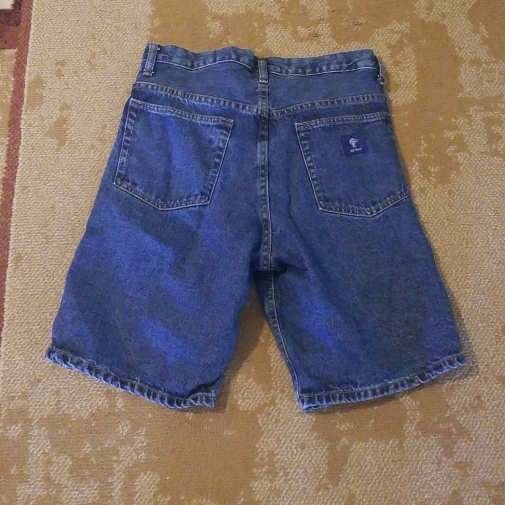 "Hold"  Rural King Shorts